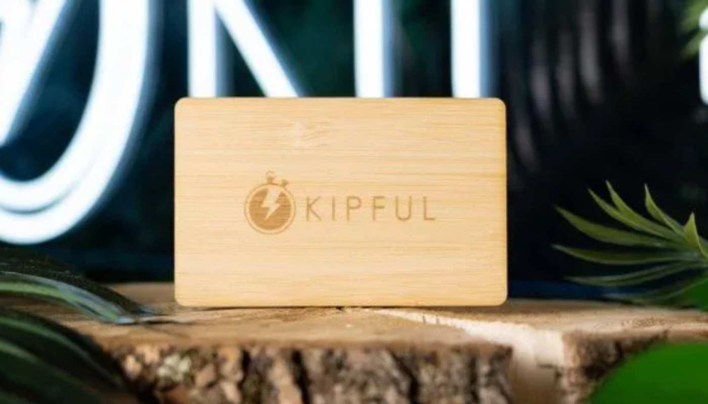 Carte de visite en bois : l’allié écoresponsable des professionnels